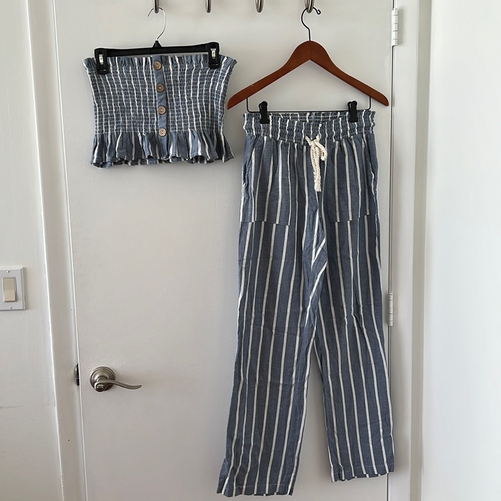 Cotton striped smocked tube top with ruffles - Picture 2 of 5